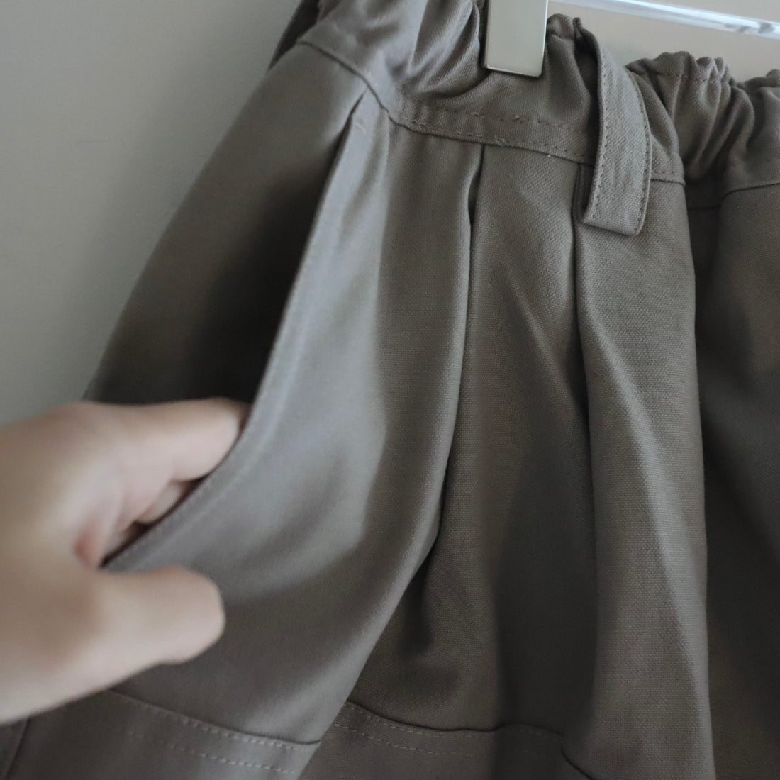 MERYLL ROGGE  MINI WORKWEAR SKIRT CLAY