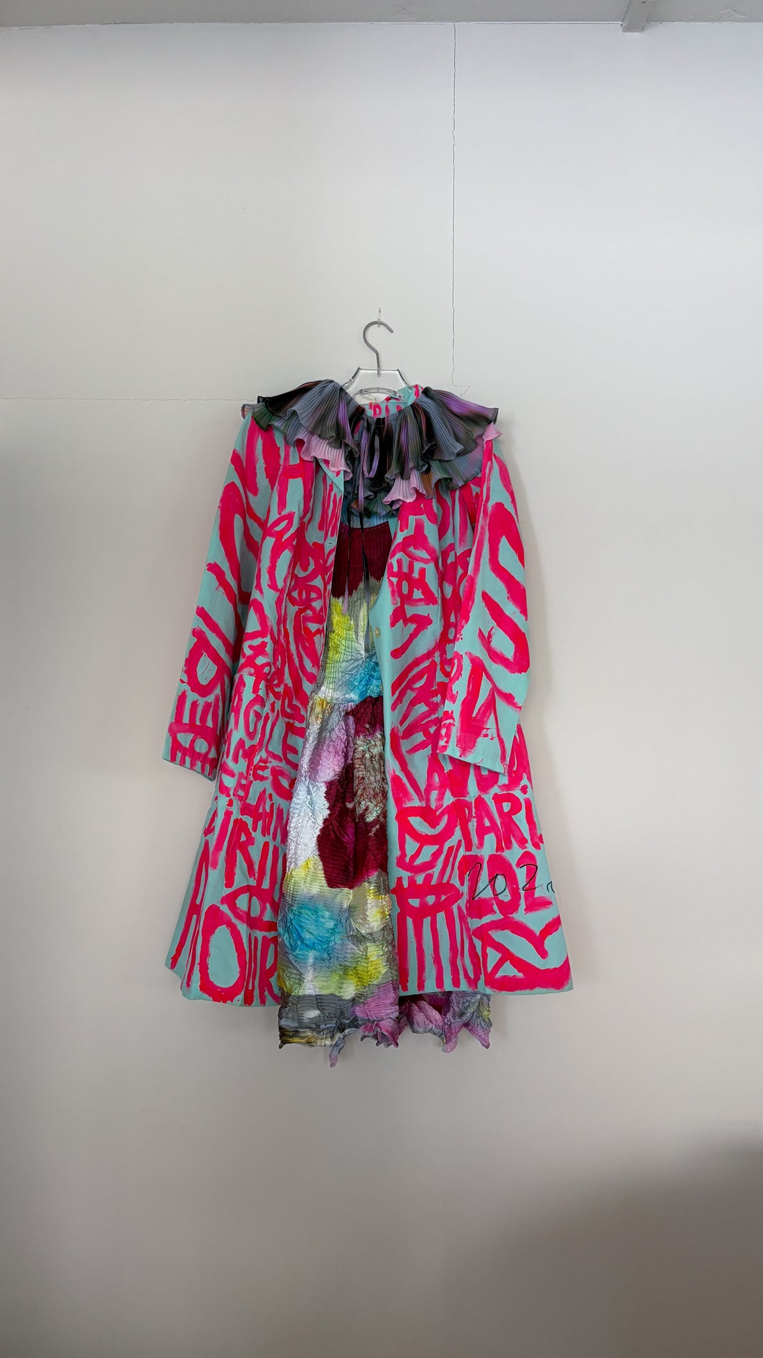 VAVA DUDU  PAINT COAT