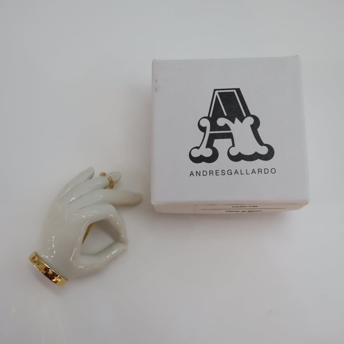 ANDRESGALLARDO  HAND PIN