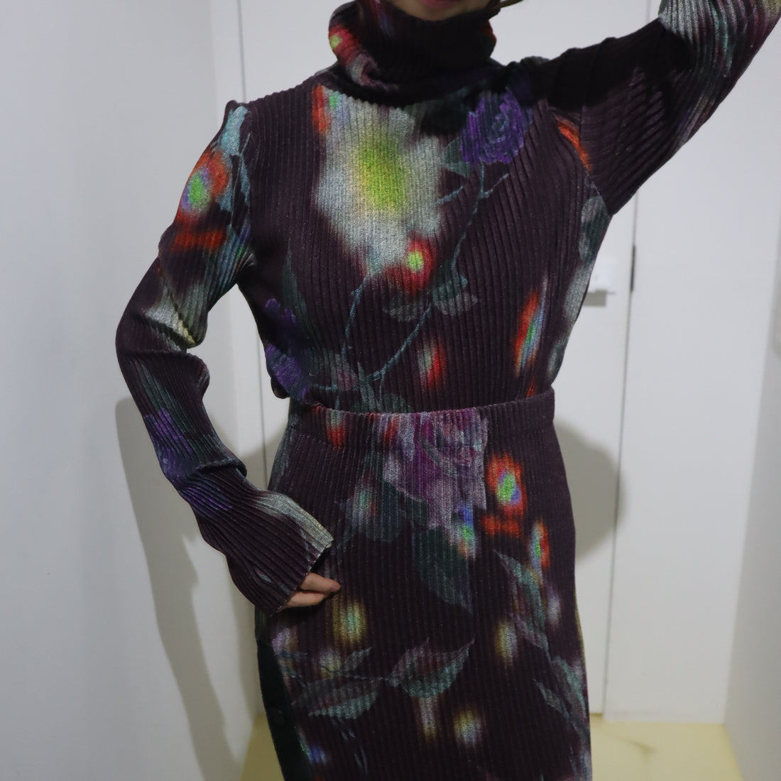 JULIA HEUER  RU PLEATED KNIT PULLOVER IN EDWARD