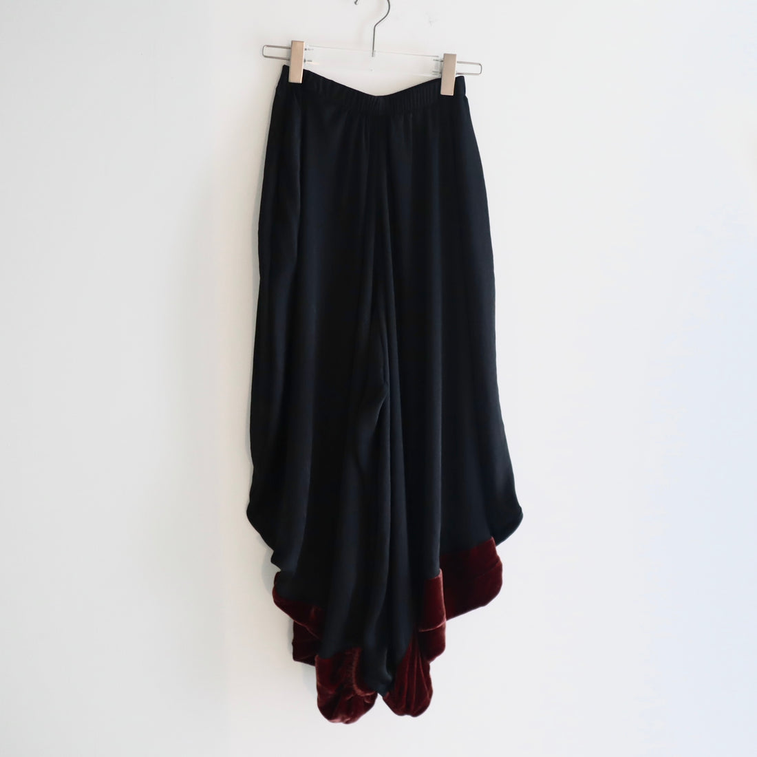 TRANSE PARIS  DRAPPED CASUAL PANTS