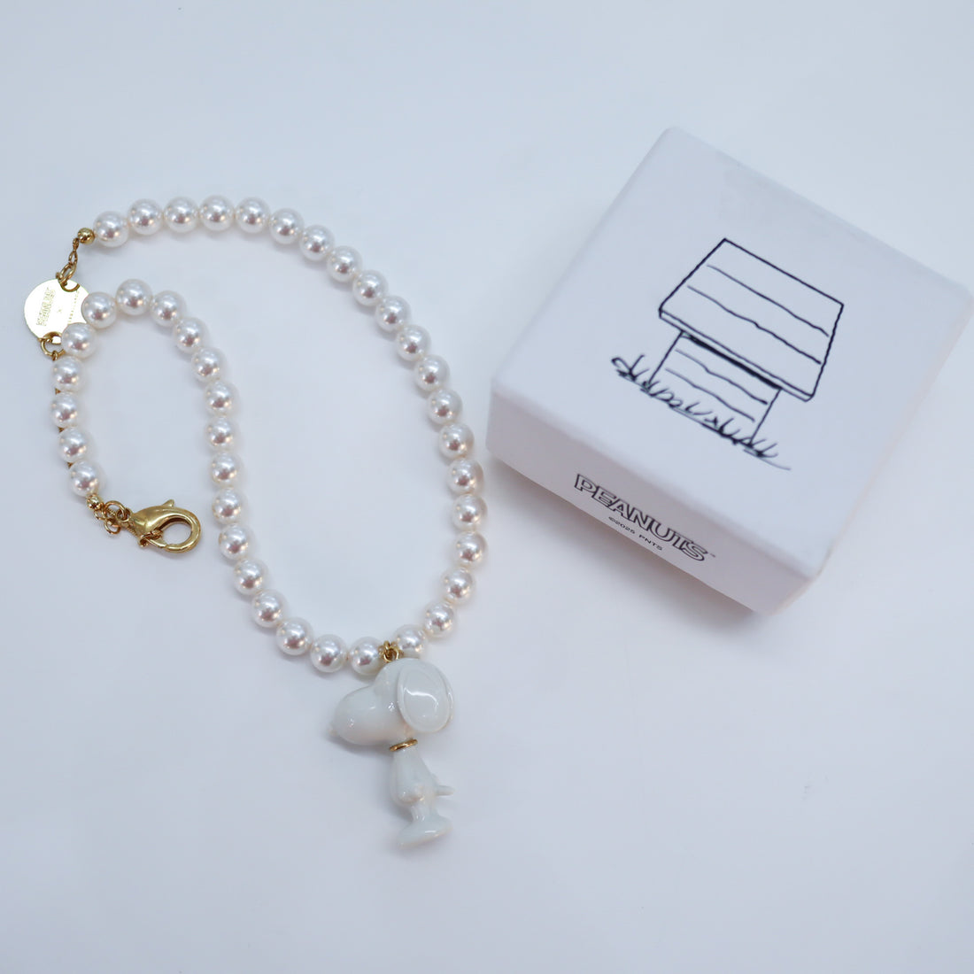 ANDRESGALLARDO  SNOOPY & PEARLS NECKLACE