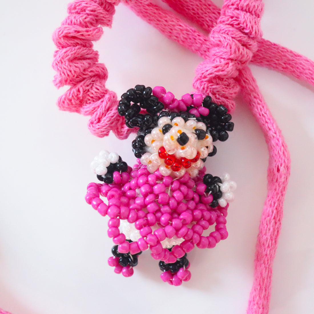 LOU DE BÈTOLY  BEADS NECKLACE “F”