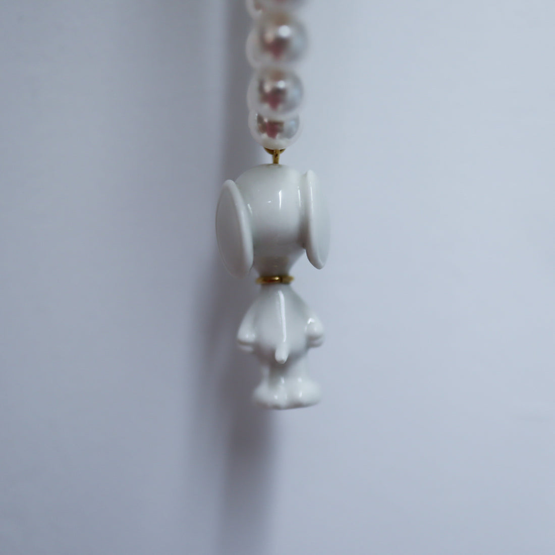 ANDRESGALLARDO  SNOOPY & PEARLS NECKLACE