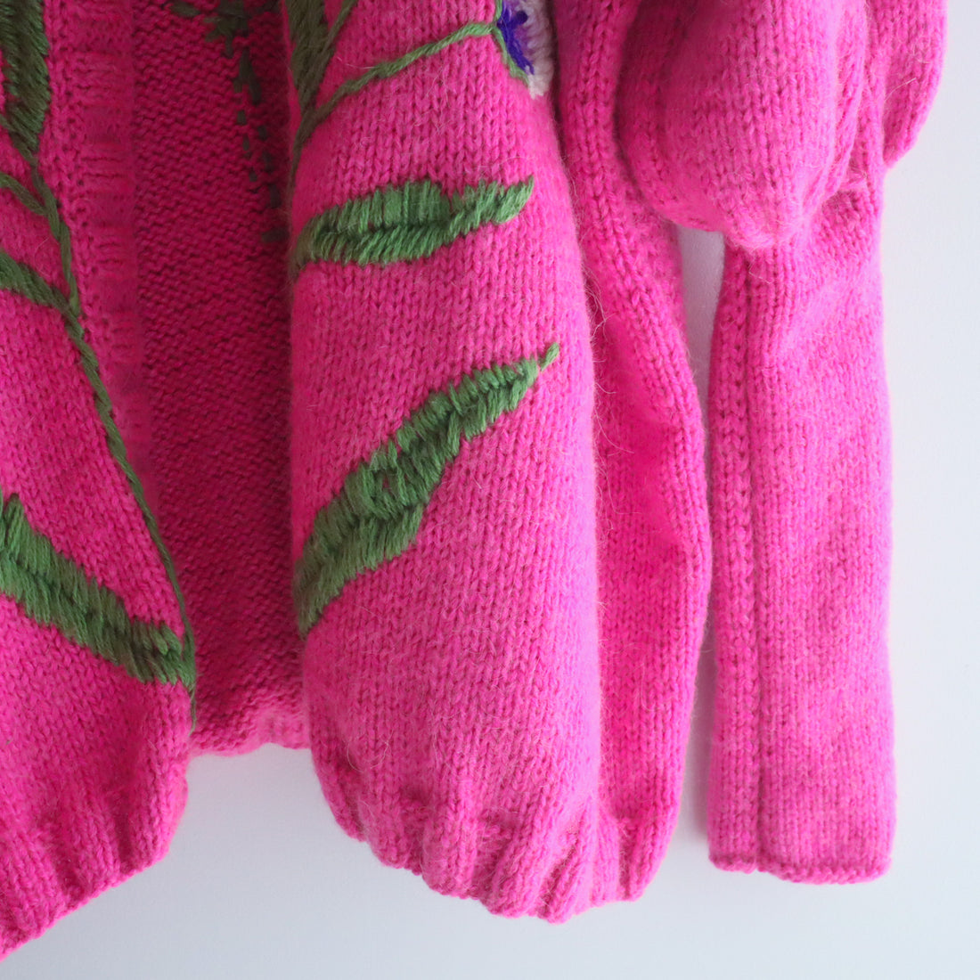 SOFIO GONGLI  FLOWER KNIT CARDIGAN PINK