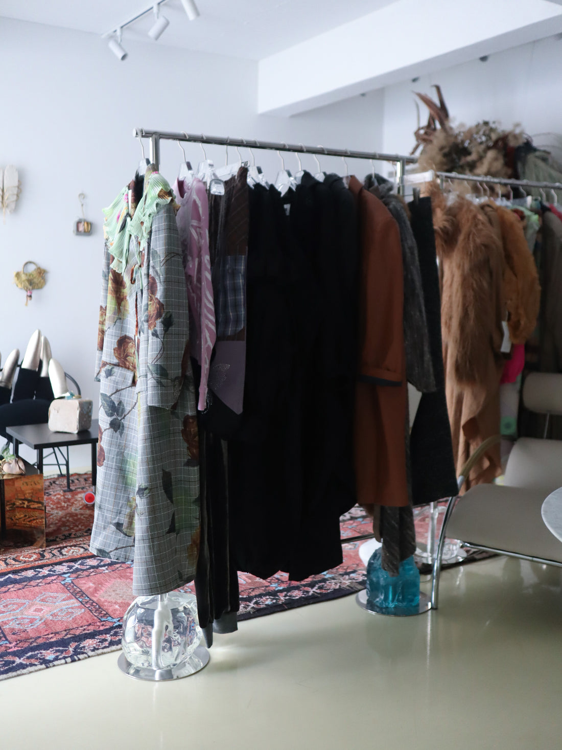 【受注生産】
GIGINA FURNITURE  ACRYLIC MONOLITH HANGER RACK