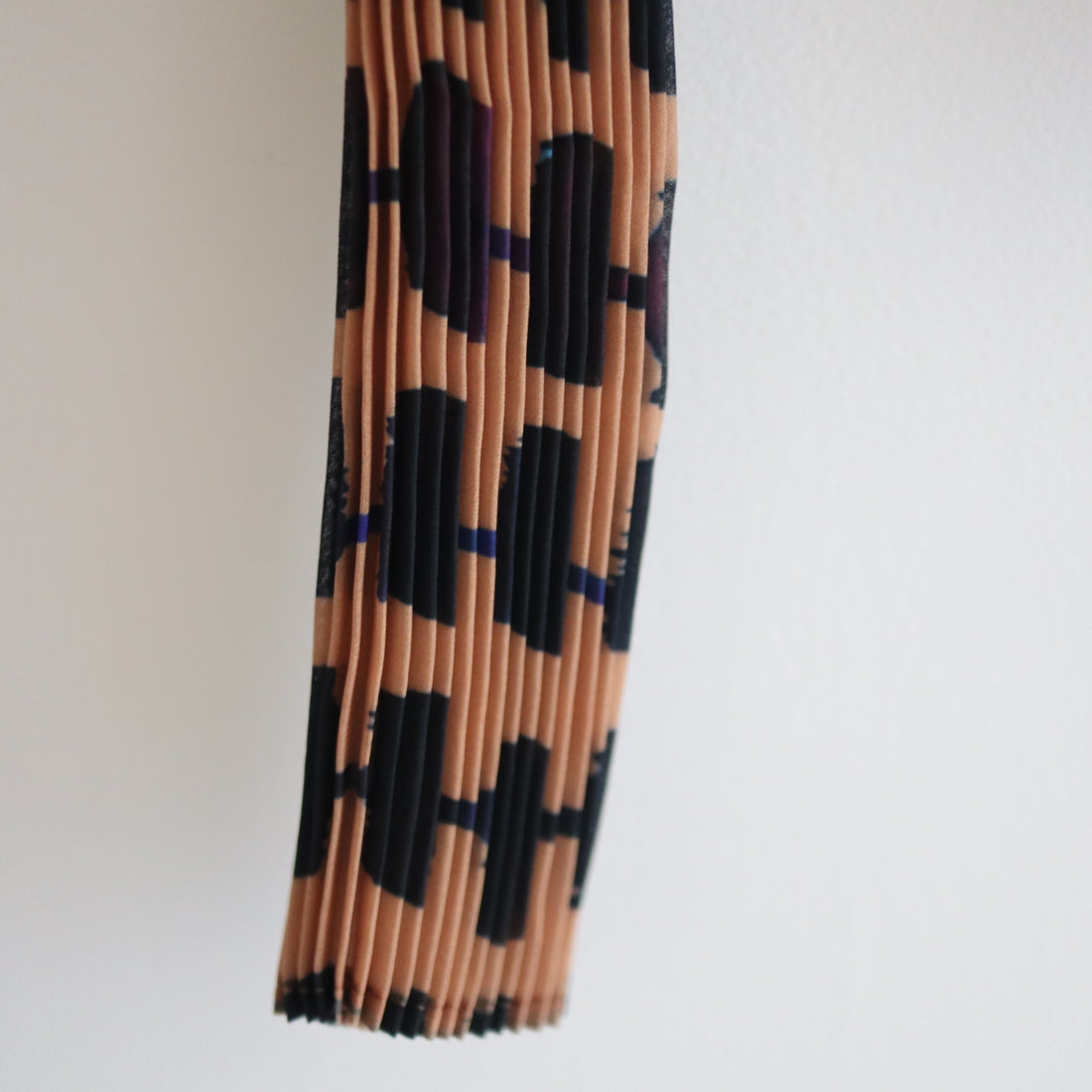 JULIA HEUER  LEE PLEATED TOP IN MIA