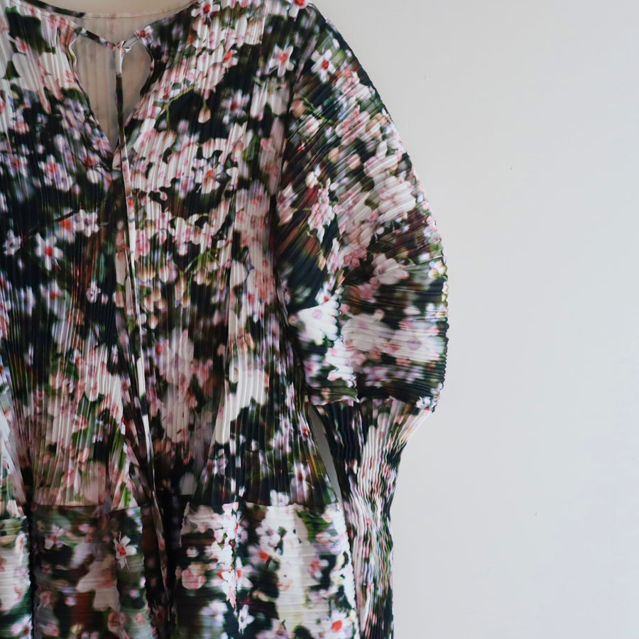 JULIA HEUERPHOEBE HANDPLEATED DRESS IN HOLLE