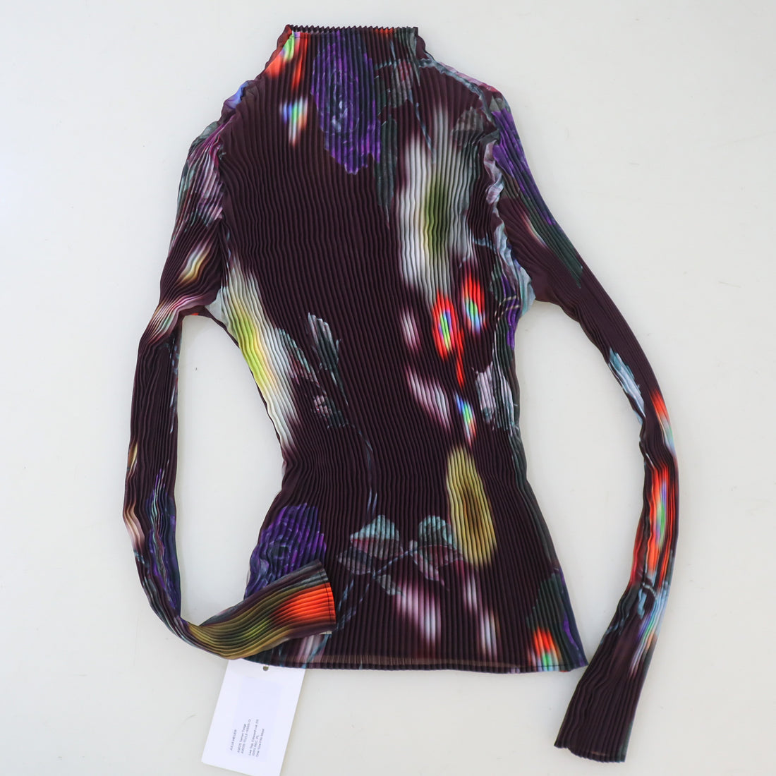 Julia Heuer ユリアホイヤー　プリーツトップス 専用】Julia heuer ユリアホイヤープリーツトップス - メルカリ