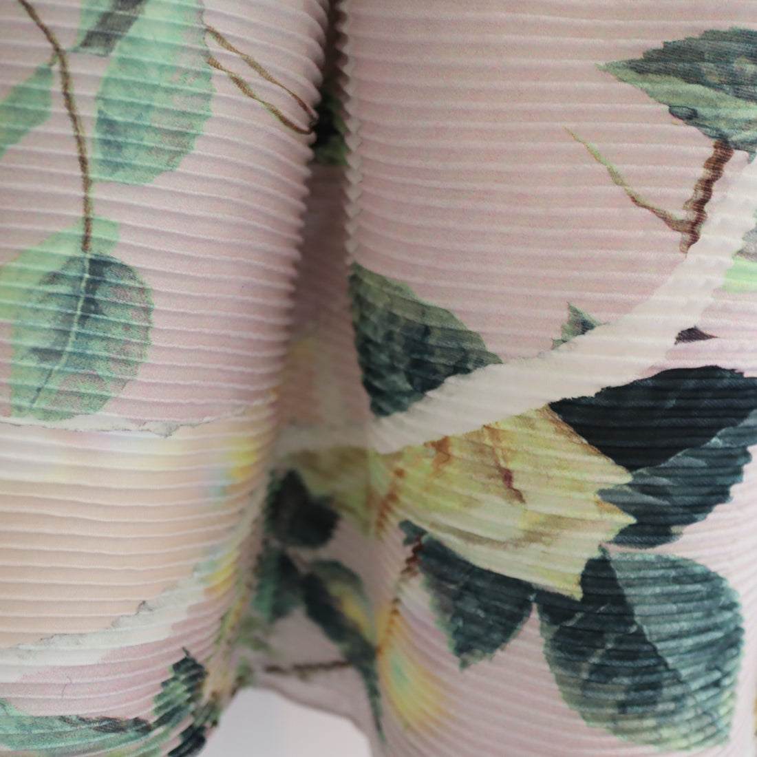 JULIA HEUER  KENZA HAND PLEATED SKIRT IN EDWARD PINK