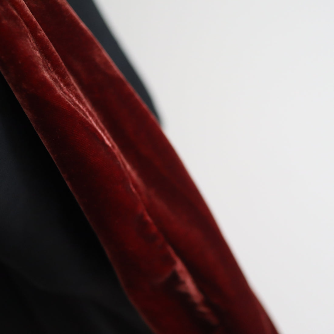 TRANSE PARIS  DRAPPED CASUAL PANTS