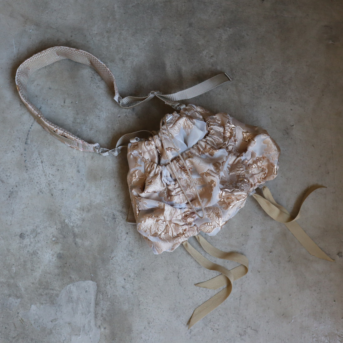 【受注生産】ANIGIG  GATHERED SHOULDER BAG