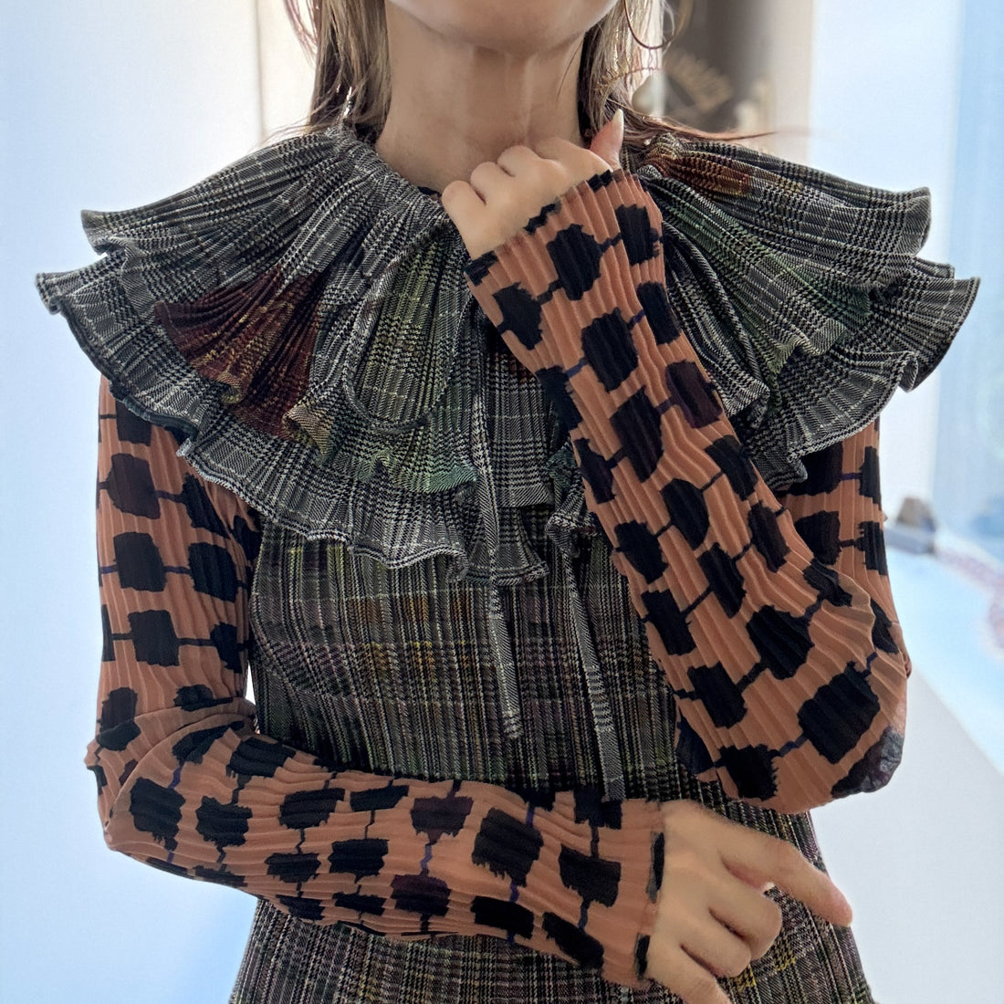 JULIA HEUER  LEE PLEATED TOP IN MIA