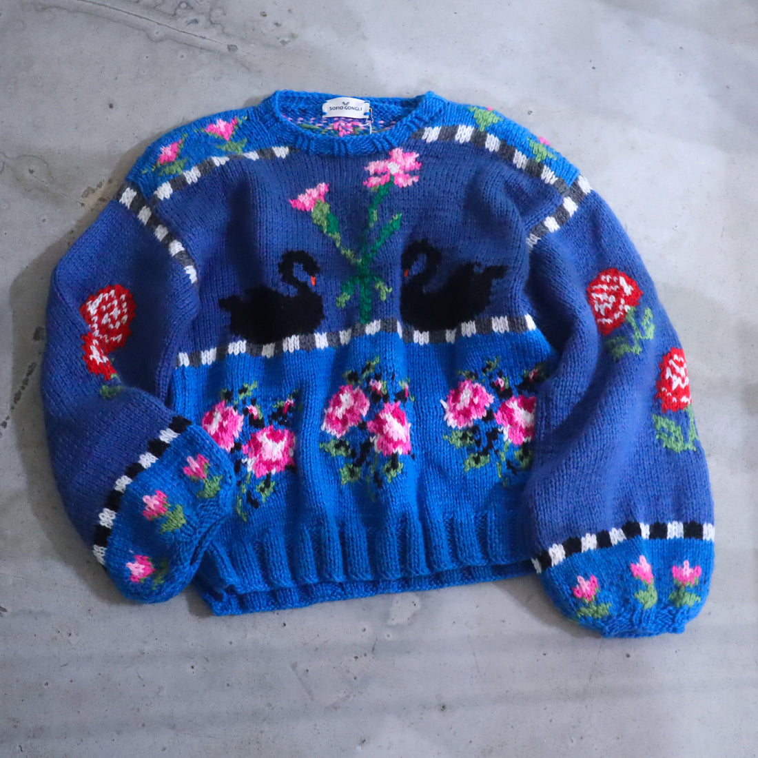 SOFIO GONGLI  FLOWER KNIT  "D"