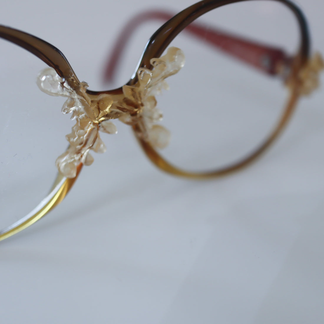 ANIGIG  MOLDING GLASSES CD