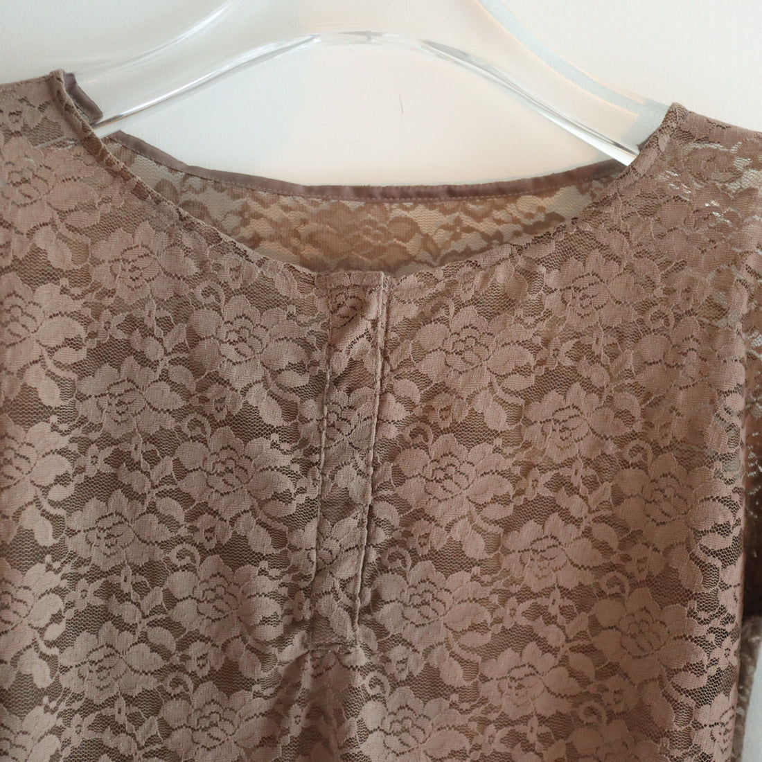 ANIGIG  BELL SLEEVE LACE HENLEY TOP