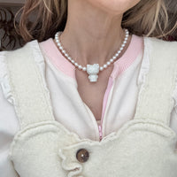 ANDRESGALLARDO  HELLO KITTY & PEARLS NECKLACE
