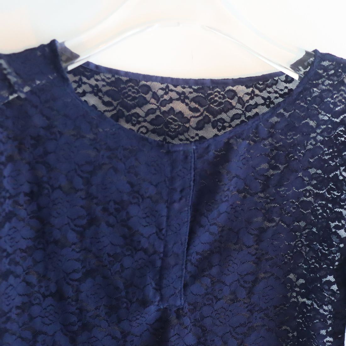 ANIGIG  BELL SLEEVE LACE HENLEY TOP