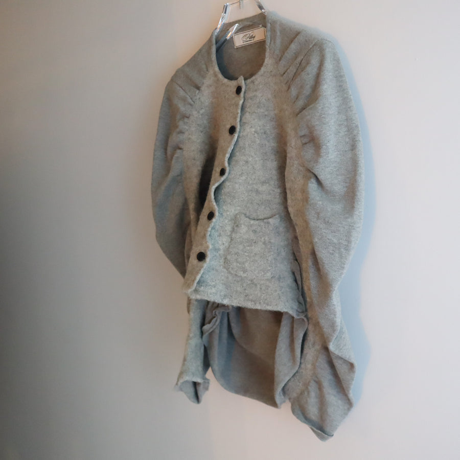 PILLINGSUNCHBACK CARDIGAN