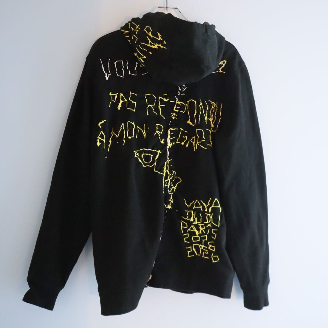 VAVA DUDU  EMBROIDERY HOODIE  BLACK×YELLOW