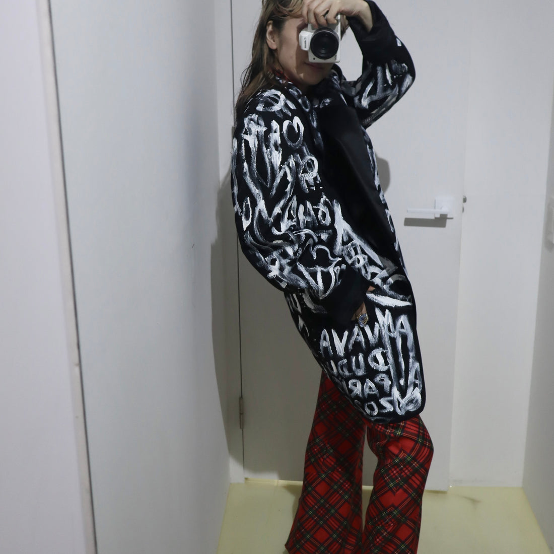 Vava Dudu ペイント フーディ　⭐︎ Vava Dudu ペイント フーディ ⭐︎ VAVA DUDU PAINTED HOODIE