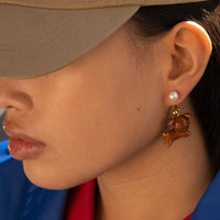 ANDRESGALLARDO  SNUFFY & PEARL SING EARRING