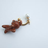 ANDRESGALLARDO  SNUFFY & PEARL SING EARRING