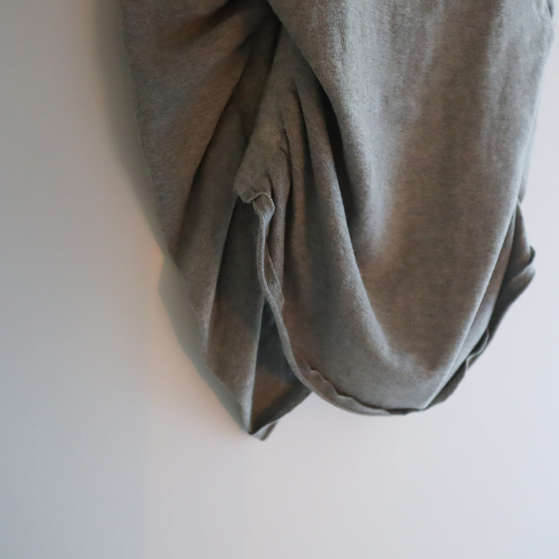 PILLINGS  UNCHBACK CARDIGAN