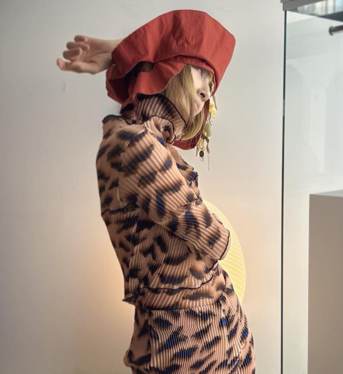 ＜EXCLUSIVE＞JULIA HEUER  LASSE PLEATED TOP FRED