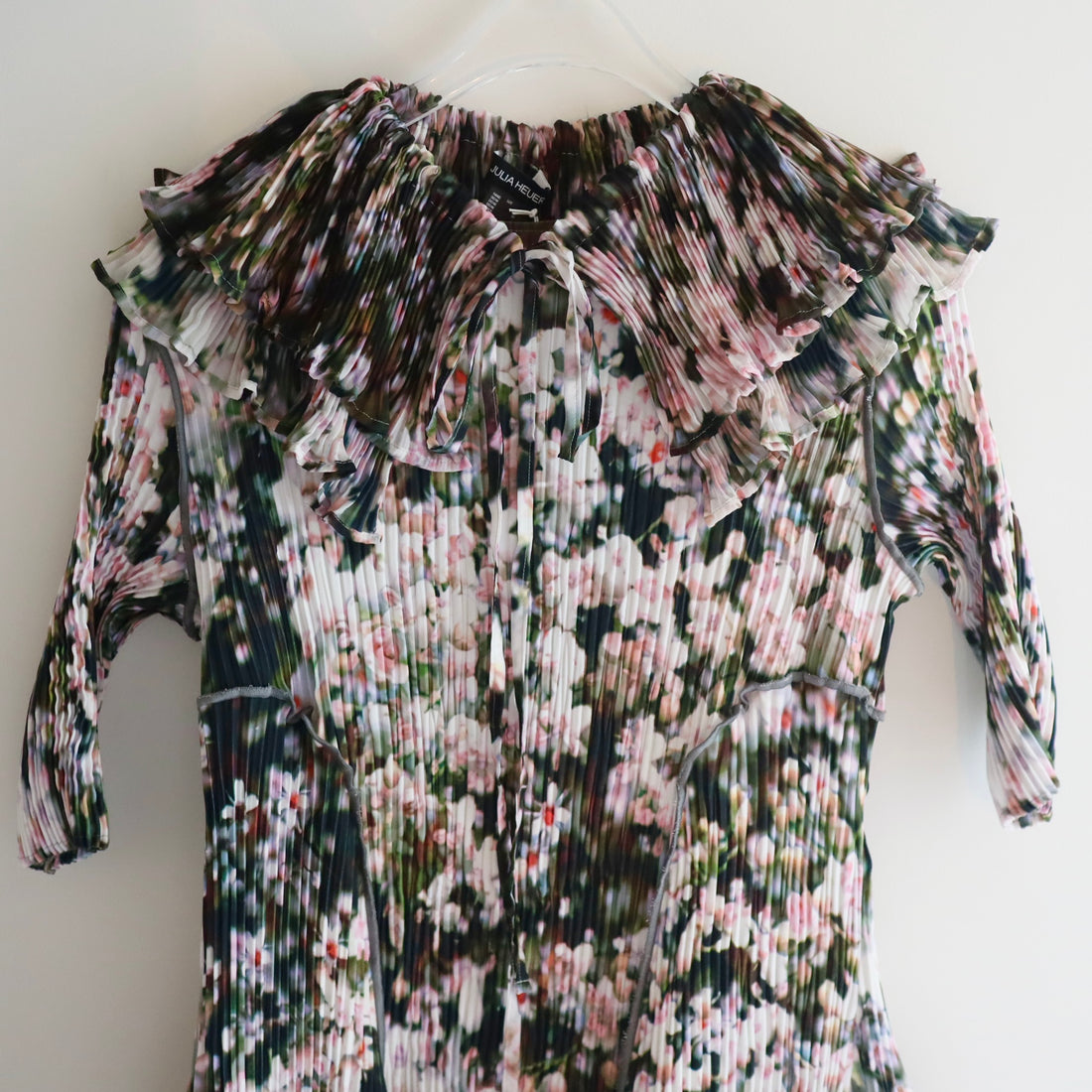 JULIA HEUER  WINNE PLEATED COLLAR IN HOLLE