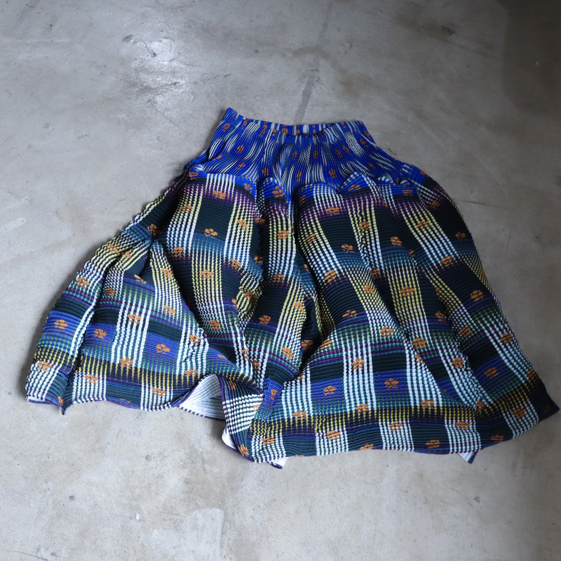 JULIA HEUER  KENZA HANDPLEATED SKIRT IN HELGE