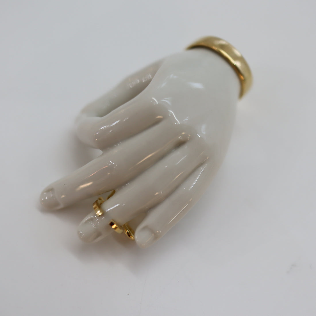 ANDRESGALLARDO  HAND PIN