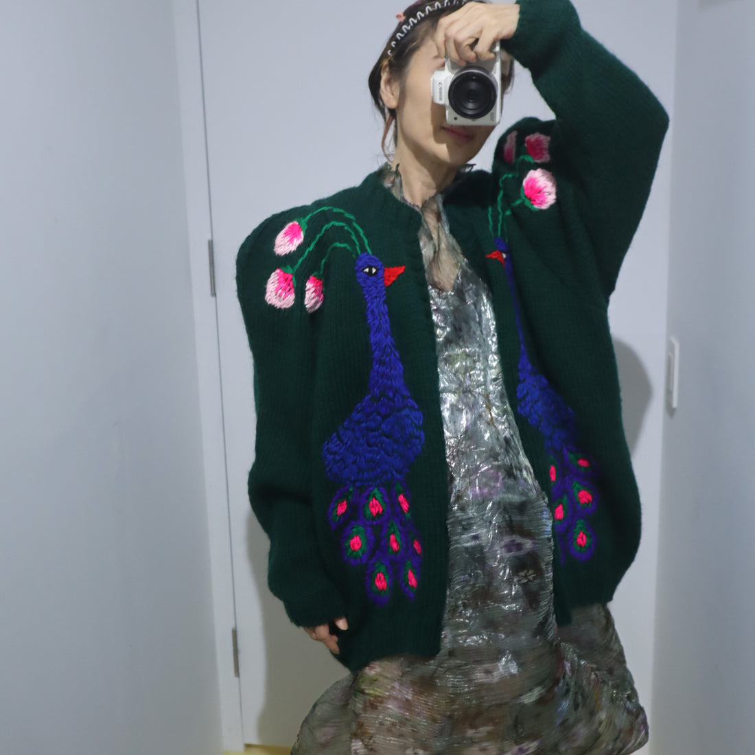 SOFIO GONGLI  FLOWER KNIT CARDIGAN "F"