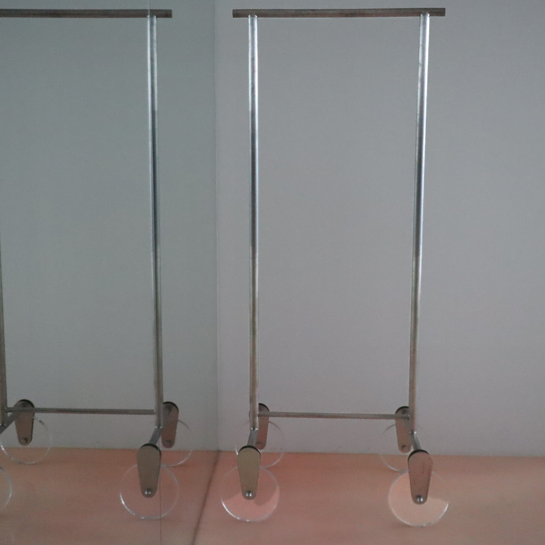 【受注生産】
GIGINA FURNITURE  STAINLESS RACK & ACRYLIC CANISTER "S"
