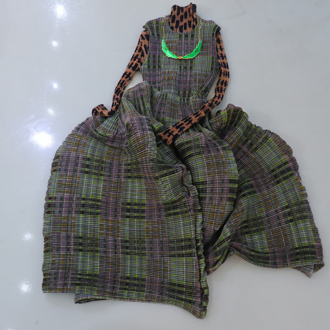 JULIA HEUER  LEE PLEATED TOP IN MIA