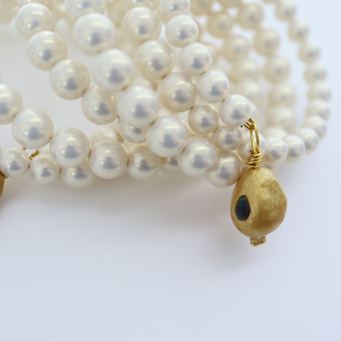 ANIGIG  PEARL WHIRL BANGLE