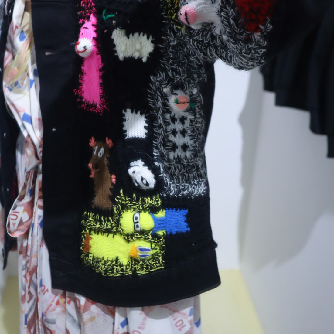 LOU DE BÈTOLY  KNITTED DOLLS JACKET