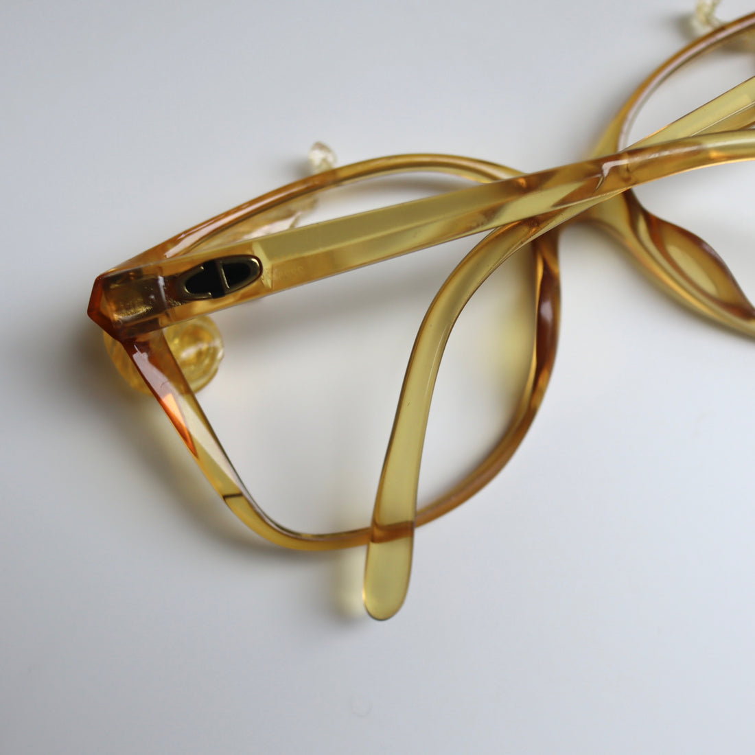 ANIGIG  MOLDING GLASSES   YELLOW