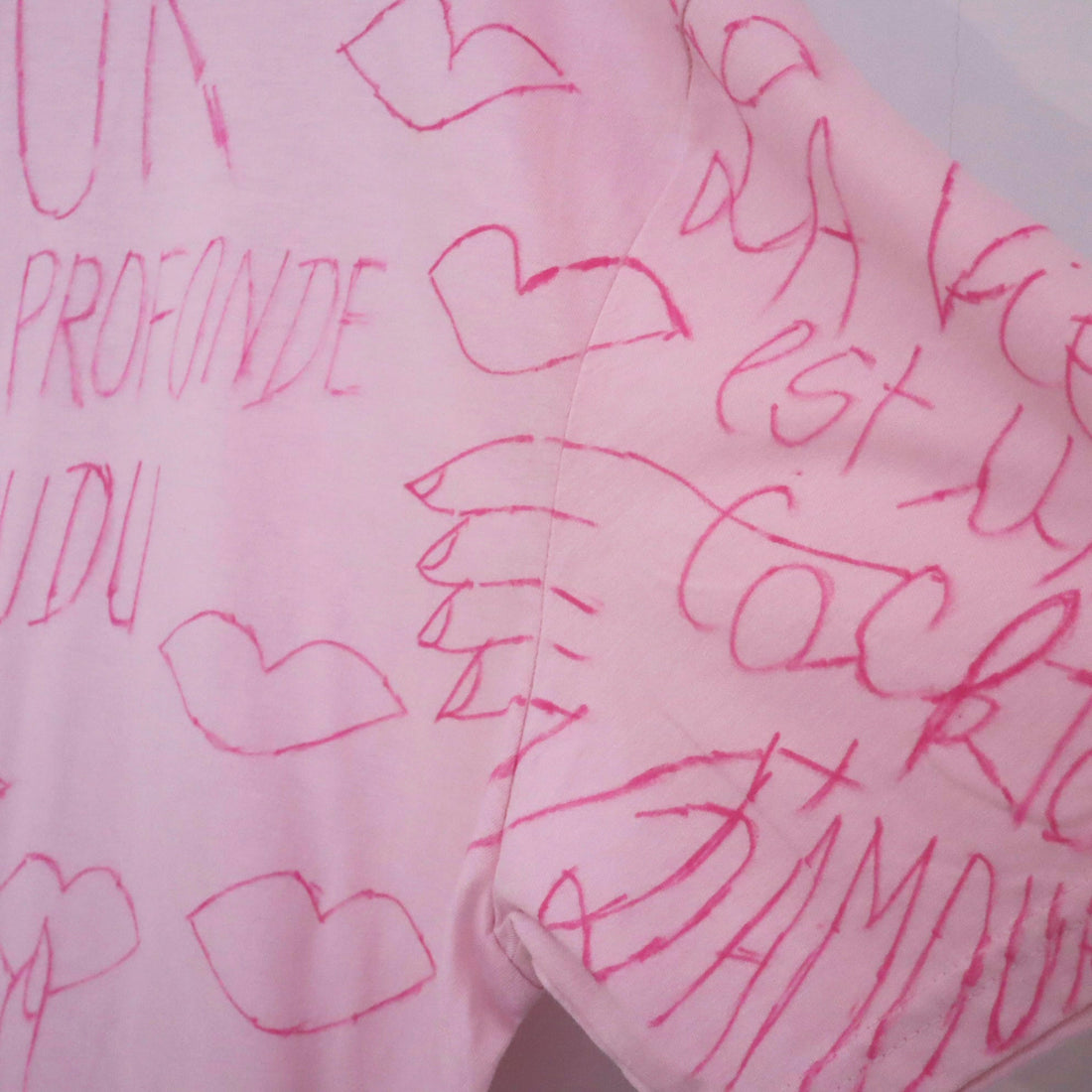 VAVA DUDU  PAINTED T-SHIRTS ”E”