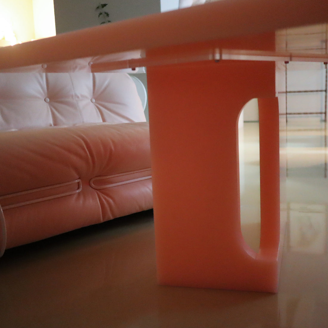 【受注生産】
GIGINA FURNITURE  ACRYLIC BLOCK TABLE