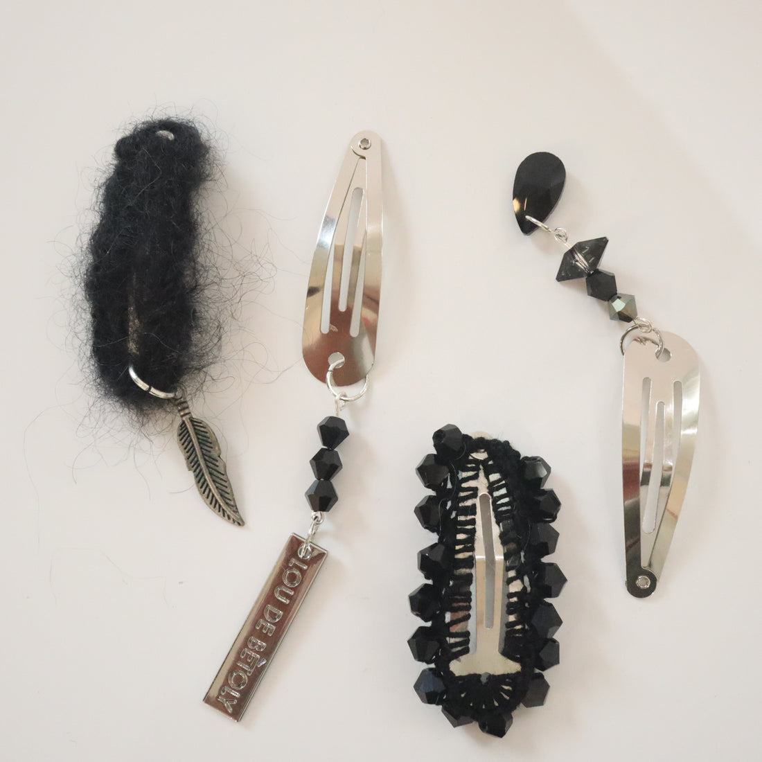 LOU DE BÈTOLY  SET OF 4 HAIRCLIPS
