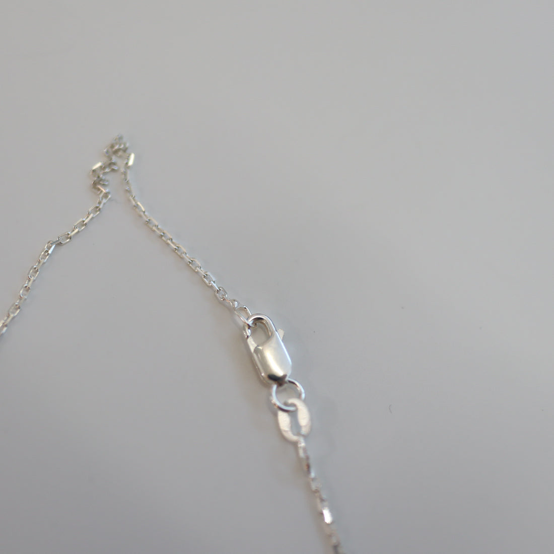 GERALDINE FENN  SILVER PENDANT