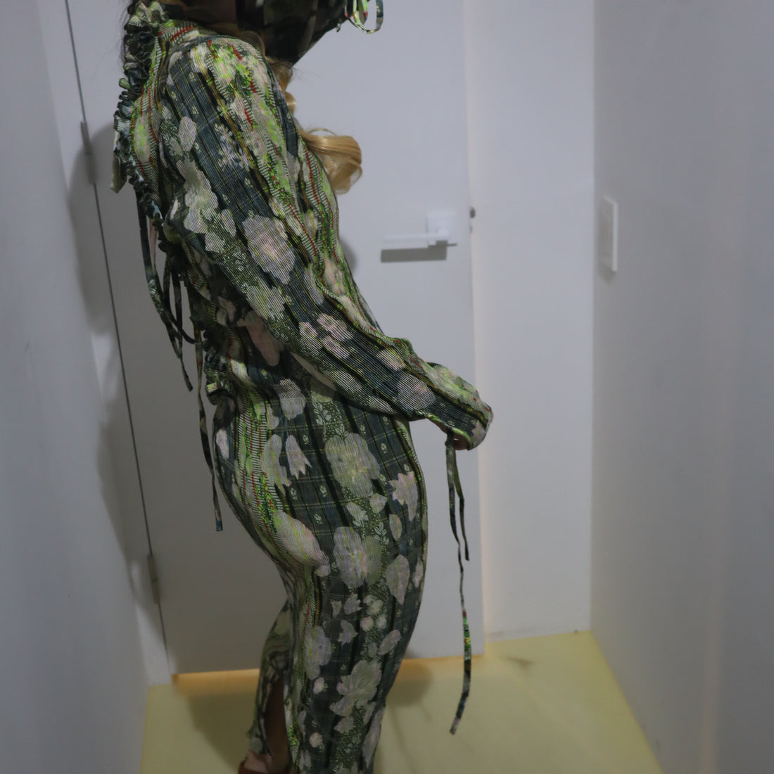 JULIA HEUER  HUXLEY SMOCK PLEATED DRESS IN BRUNO