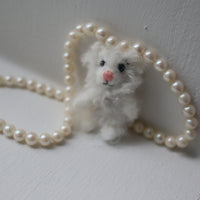 MINITURE FLUFFY BEAR ”WHITE”