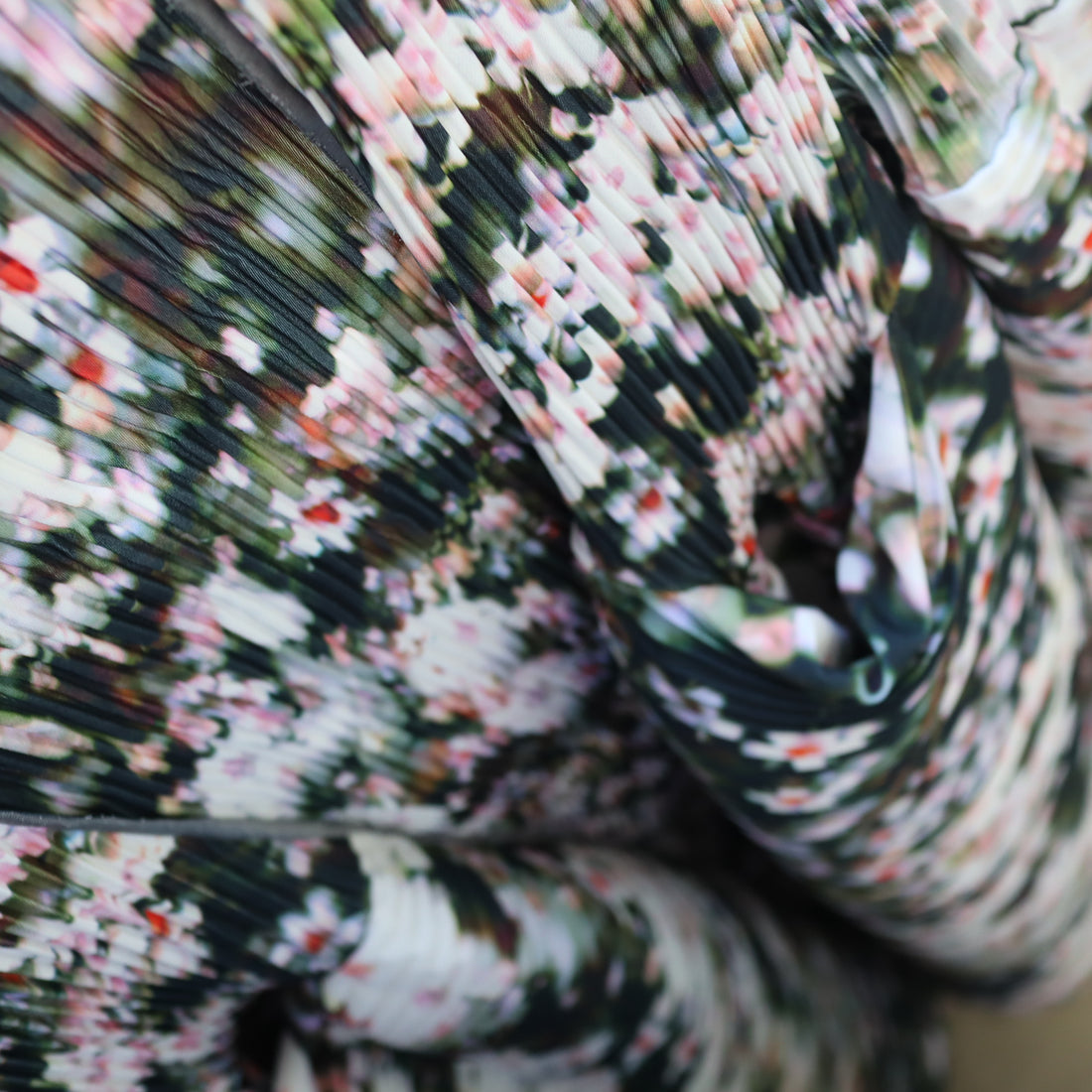 JULIA HEUER  UMA HANDPLEATED DRESS IN HOLLE