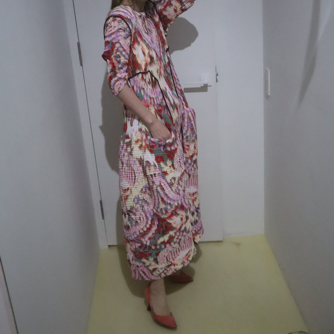 JULIA HEUER  HANDPLEATED UMA DRESS JIM