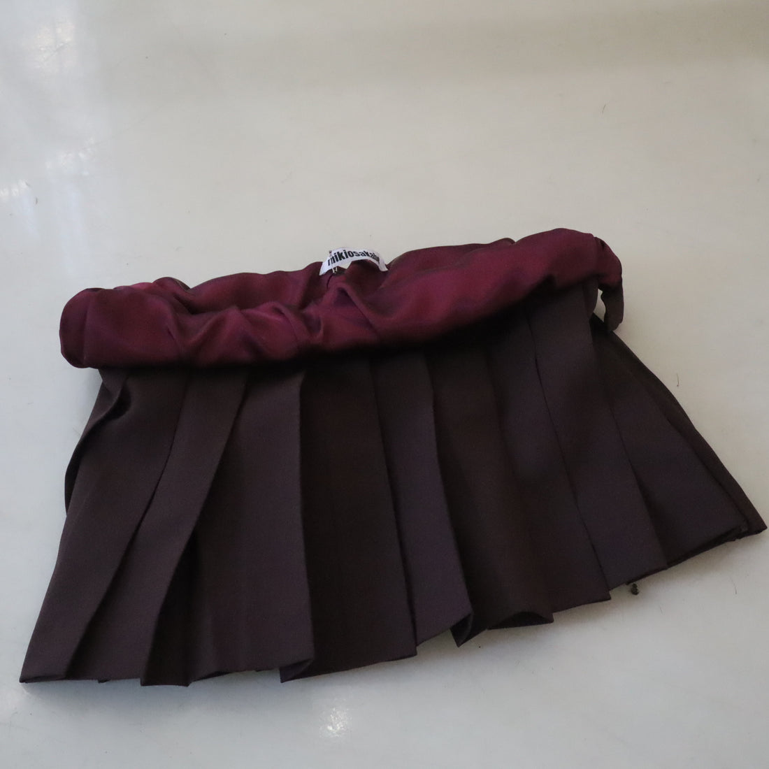 MIKIOSAKEBE  SHRINK PLEATS MINI SKIRT