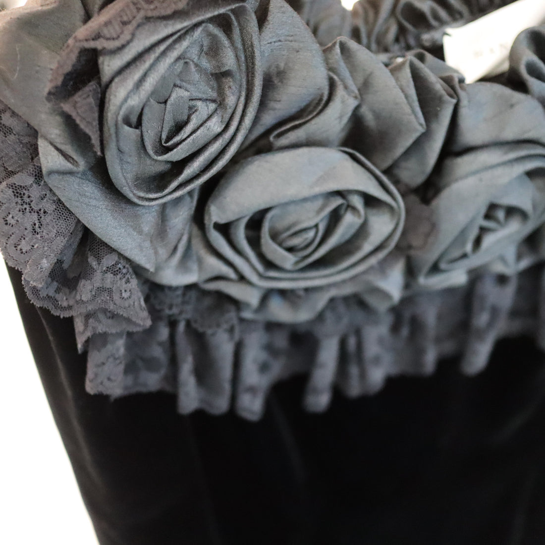 HANA YAGI  BLACK ROSE  DRESS