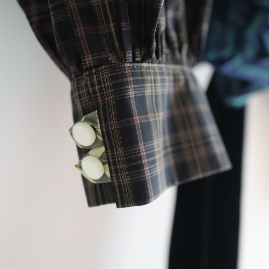 MERYLL ROGGE  MICRO RUFFLE TOP