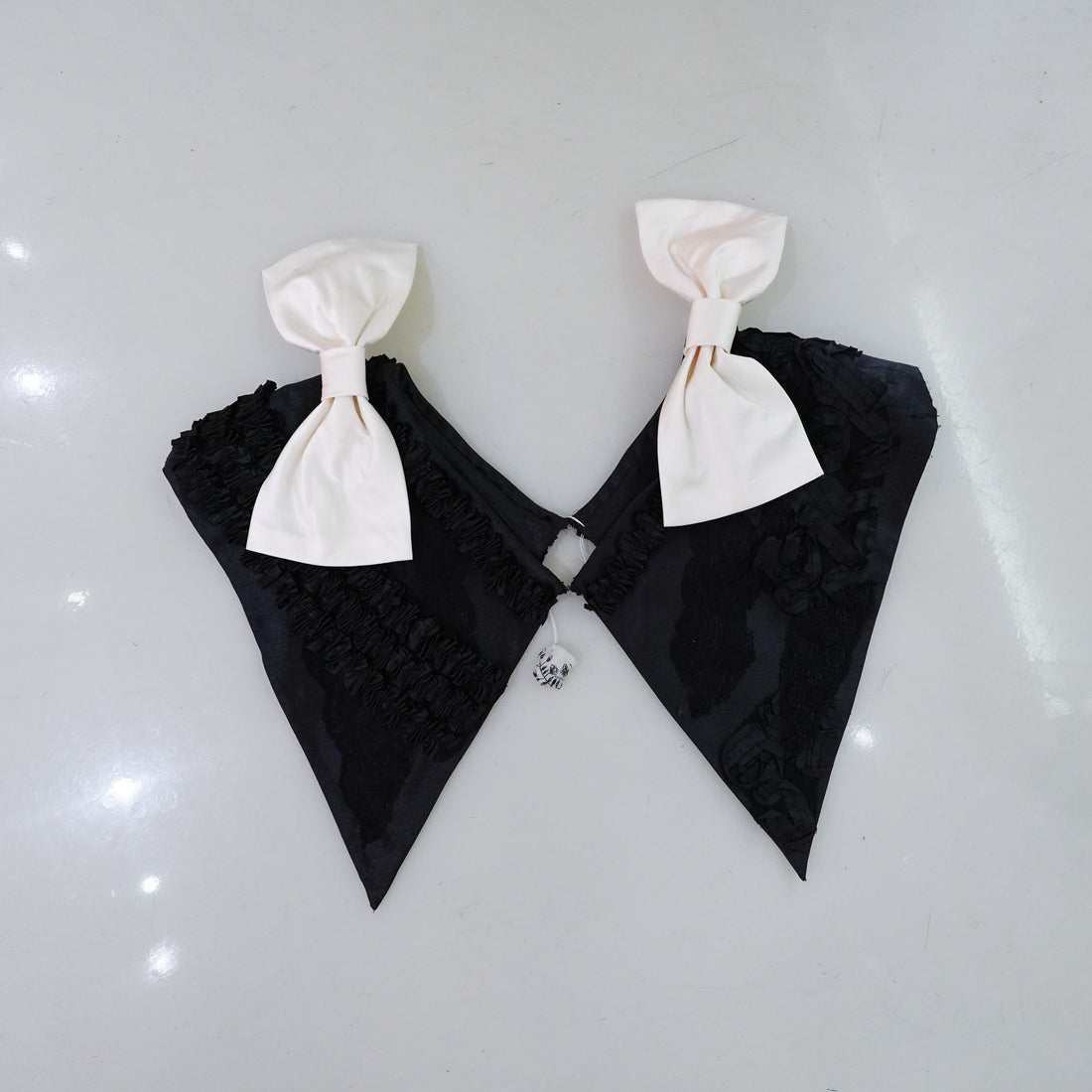 HANA YAGI COLLAR WHITE